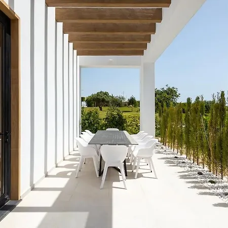 Casa Innes: Entire 5 Bed Modern Villa. Pool. Valle Romano Villa