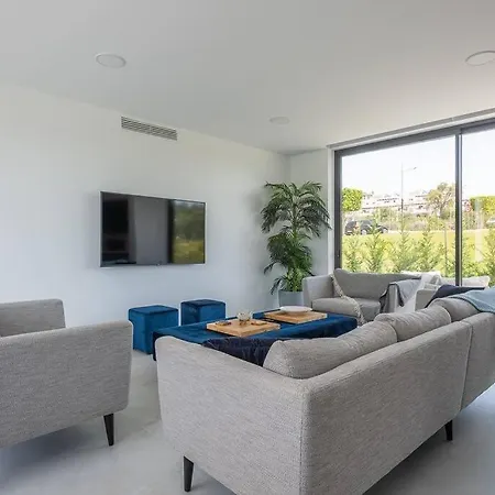 Casa Innes: Entire 5 Bed Modern Villa. Pool. Valle