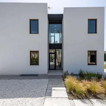 Casa Innes: Entire 5 Bed Modern Villa. Pool. Valle Villa *